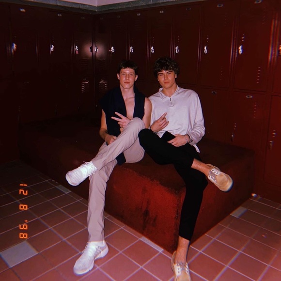 Meet your Posher, Alex pawlak - Picture 1 of 1